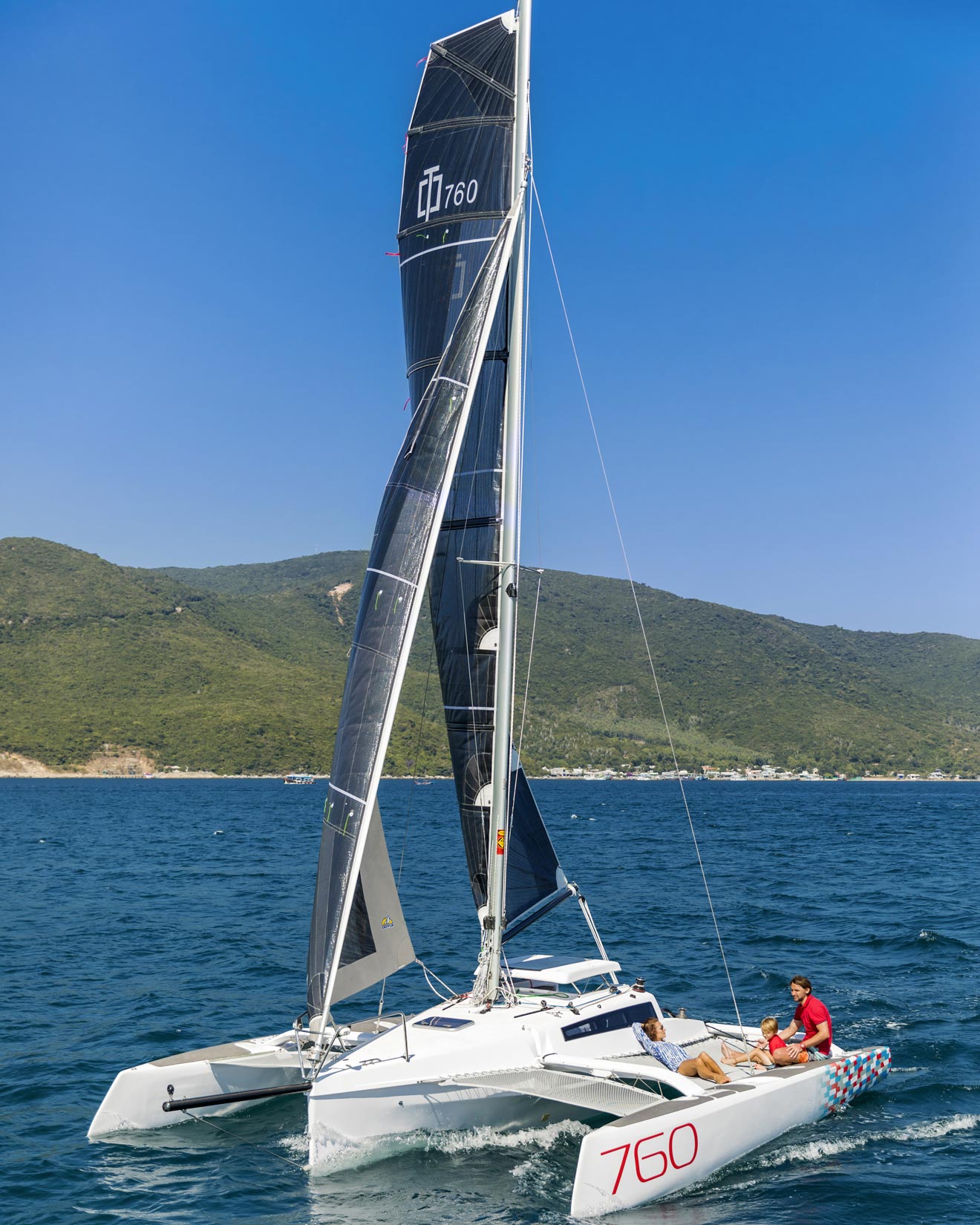 trimarano 5 metri